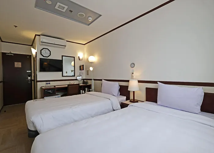 Toyoko Hotel 3*