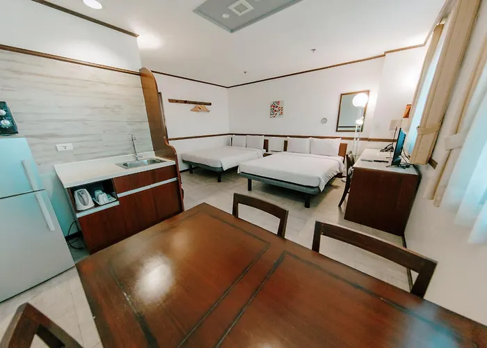 Toyoko 3* Cebu Stadt