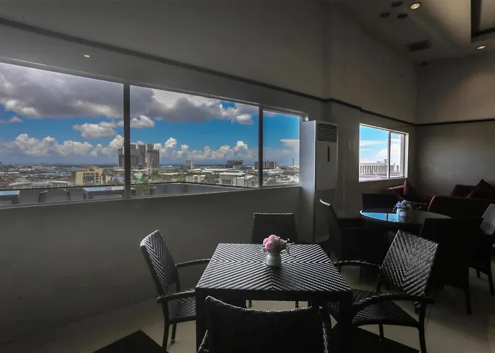 Toyoko 3* Cebu Stadt